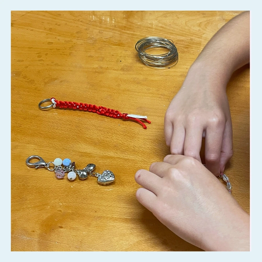 Selbst gestaltete Armbänder, Ketten und Accessoires